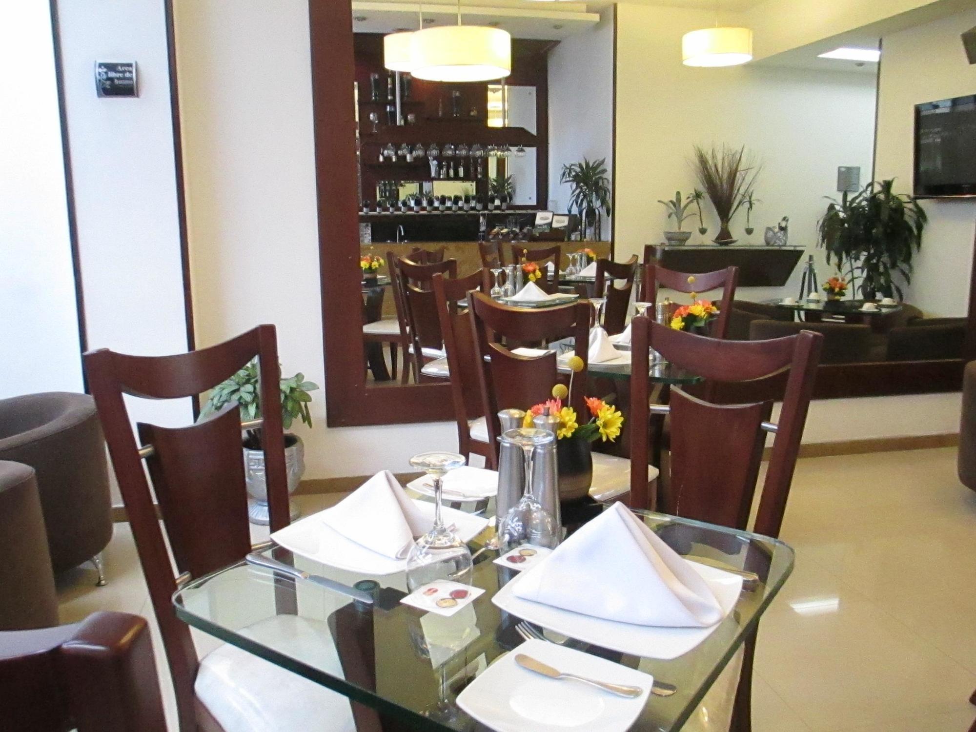 Hotel Platinum Suite Bogota Luaran gambar